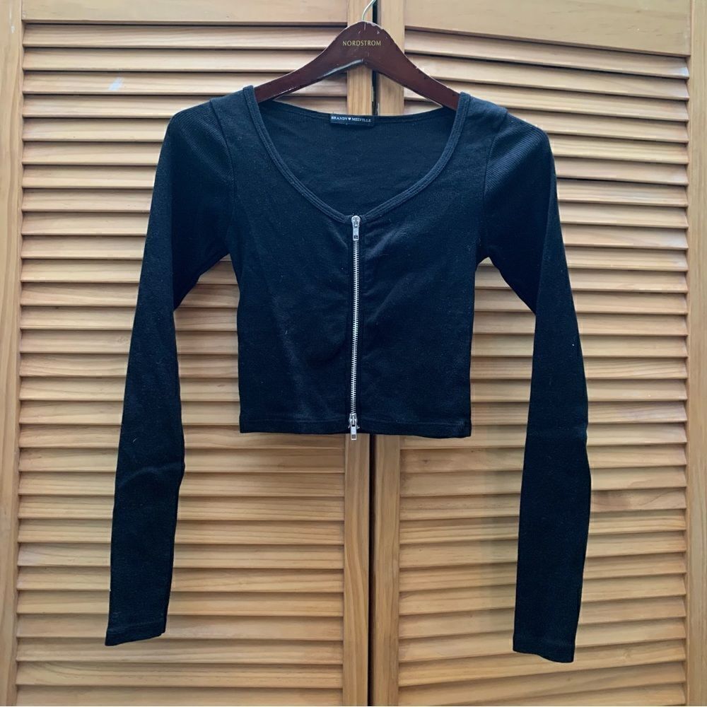 Brandy Melville Crop Zip Sweater Small